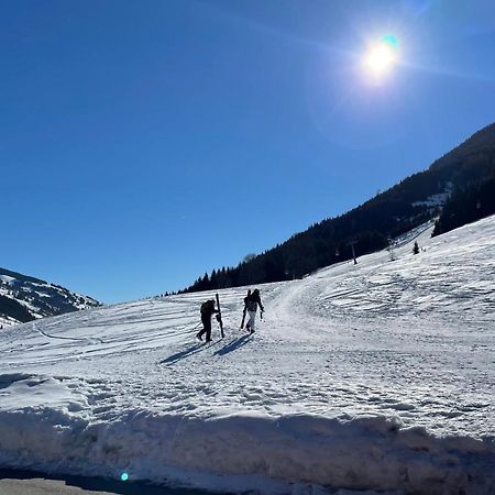Hotel-Pension Schattberg Saalbach-Hinterglemm Bagian luar foto
