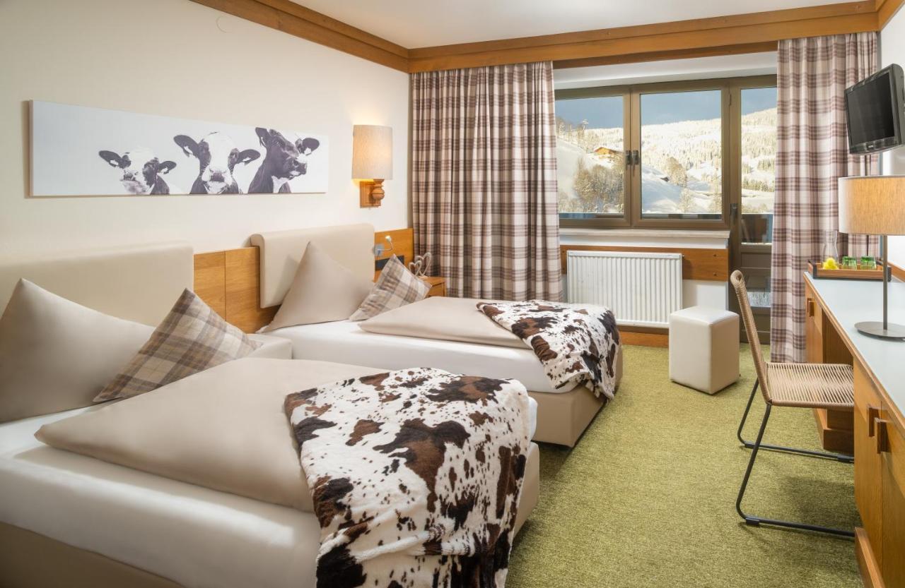 Hotel-Pension Schattberg Saalbach-Hinterglemm Bagian luar foto