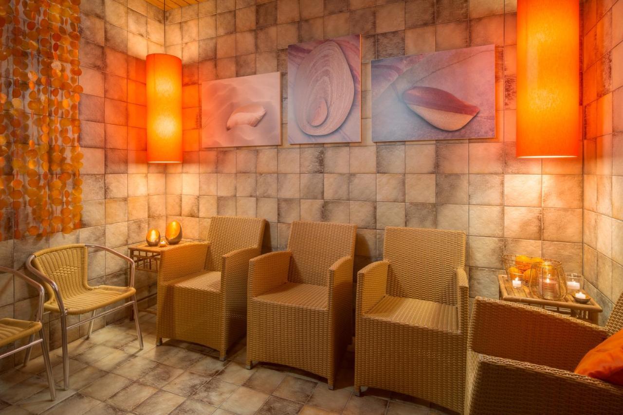Hotel-Pension Schattberg Saalbach-Hinterglemm Bagian luar foto
