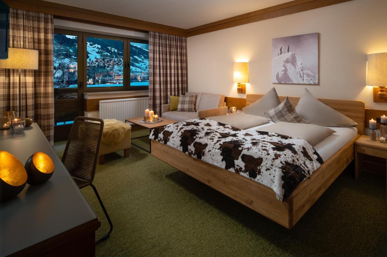 Hotel-Pension Schattberg Saalbach-Hinterglemm Bagian luar foto