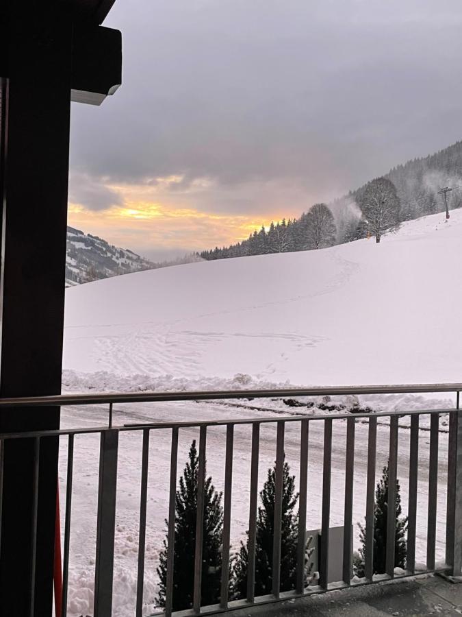 Hotel-Pension Schattberg Saalbach-Hinterglemm Bagian luar foto