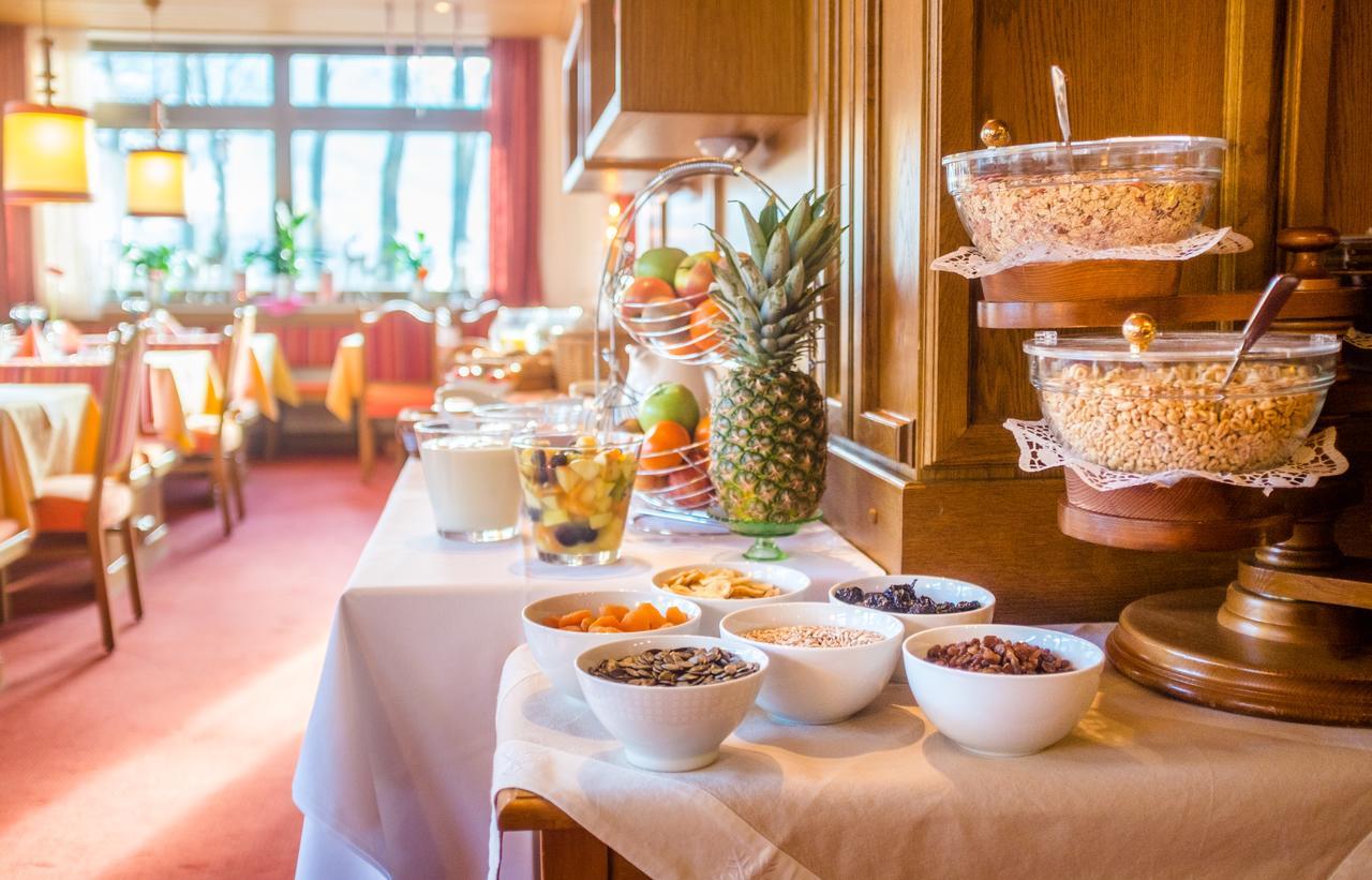 Hotel-Pension Schattberg Saalbach-Hinterglemm Bagian luar foto